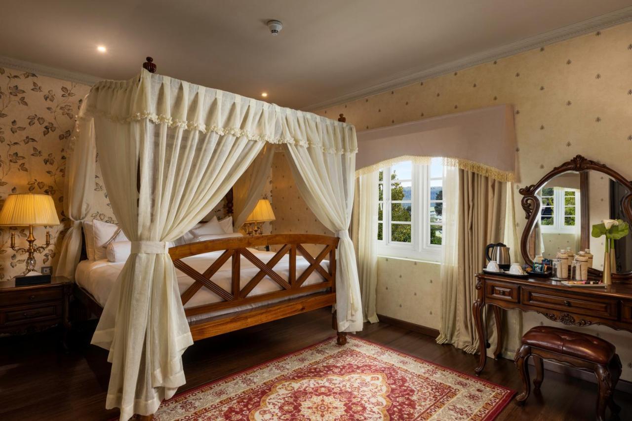 The Westbury Palace Nuwara Eliya Esterno foto