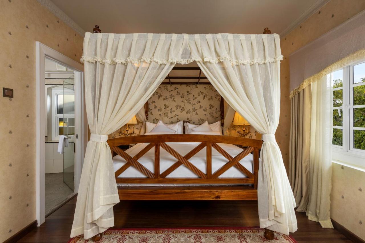 The Westbury Palace Nuwara Eliya Esterno foto