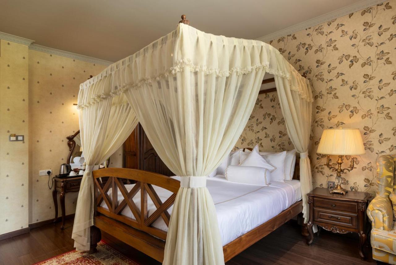 The Westbury Palace Nuwara Eliya Esterno foto